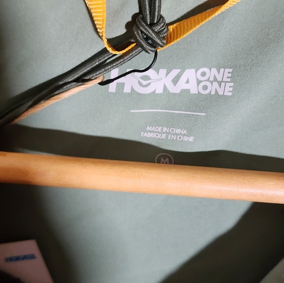 Hoka One One Dark Green Jacket - Picture 5 of 9